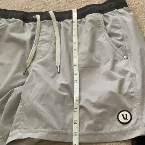 VUORI MEN'S KORE SHORT 5" INSEAM. - Picture 10 of 12